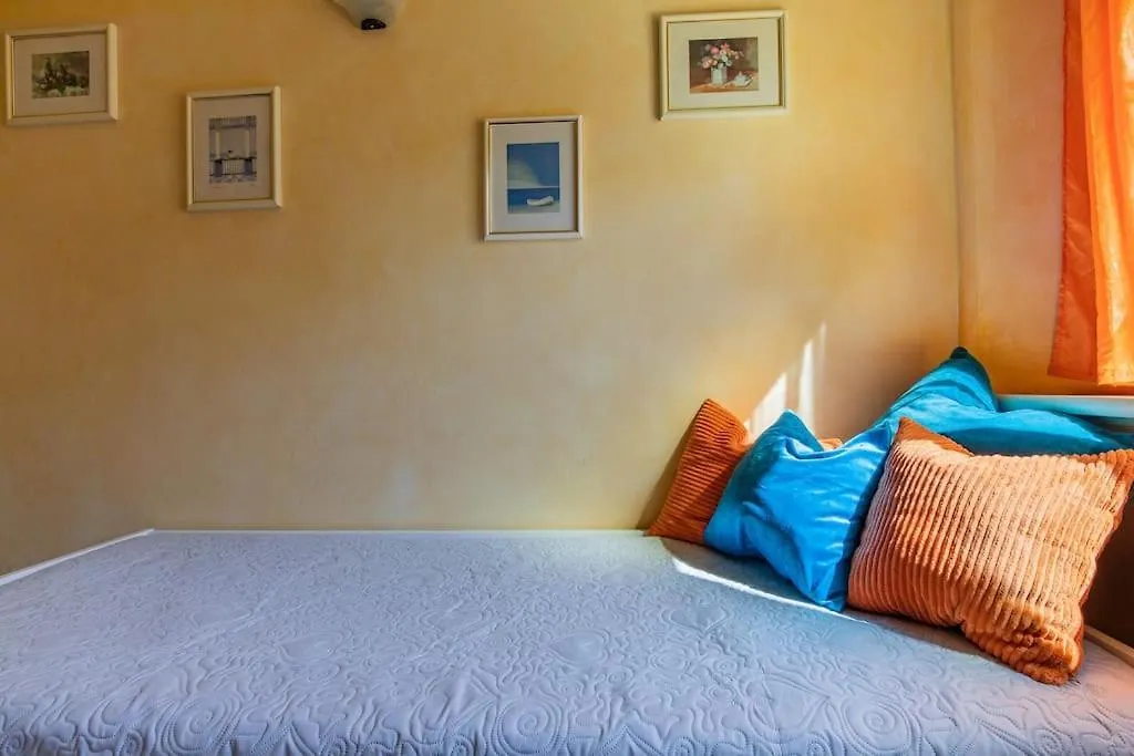 Il Rosmarino, Sweet And Cozy Stay In Pietrasanta Italy